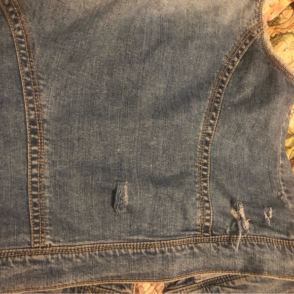 American Rag Cie Junior’s Frayed Denim Vest M - Picture 4 of 10